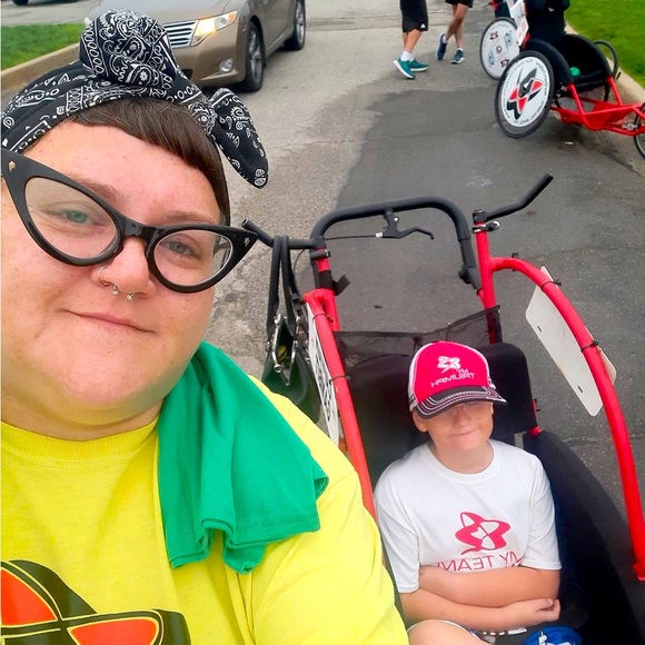 Meet your Posher, Christy - Picture 1 of 1